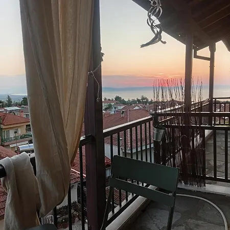 Olympian Sunrise Balcony דירה *
