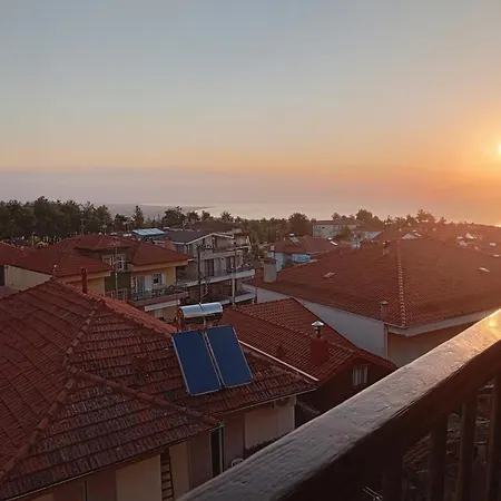 Olympian Sunrise Balcony ליטוחורון