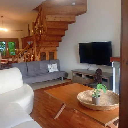 Olympian Sunrise Balcony דירה *